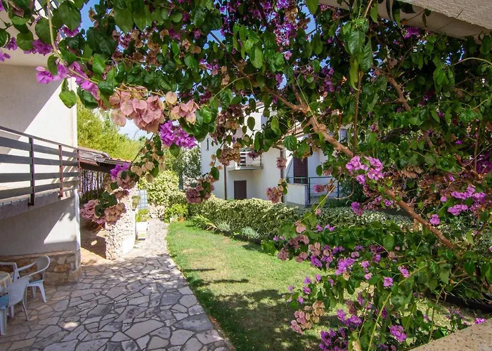 Apartment Pjescana Uvala 7349a Pula